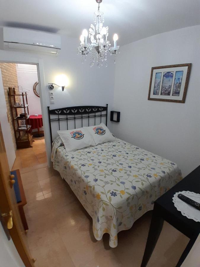 Pension Antonio Guesthouse Alicante Værelse billede